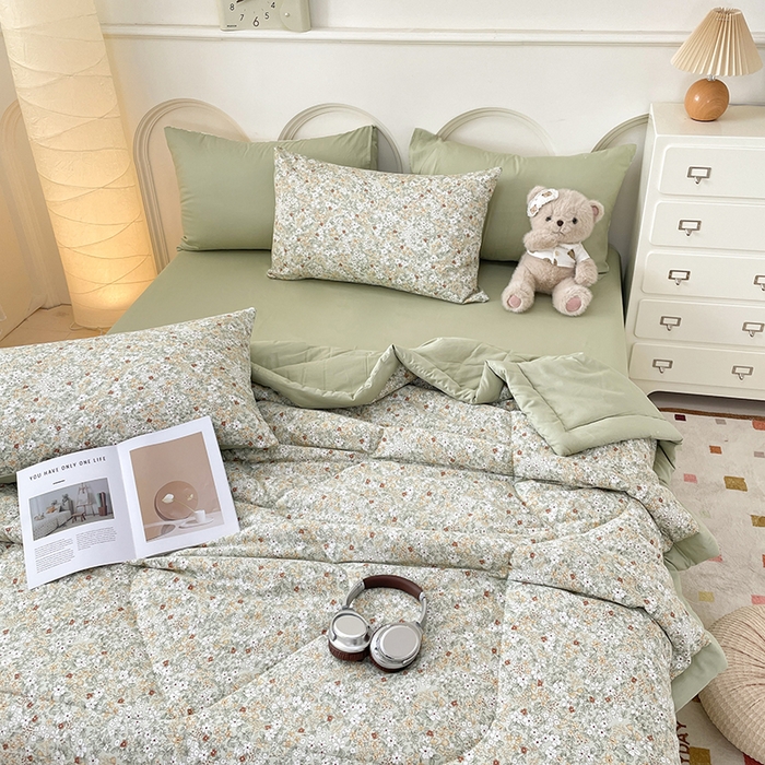 91家纺网 家纺一手货源 找家纺 宜家坊 2025新款全棉夏被碎花卡通小清新简约纯棉夏凉被夏被四件套三件套 繁花似锦绿