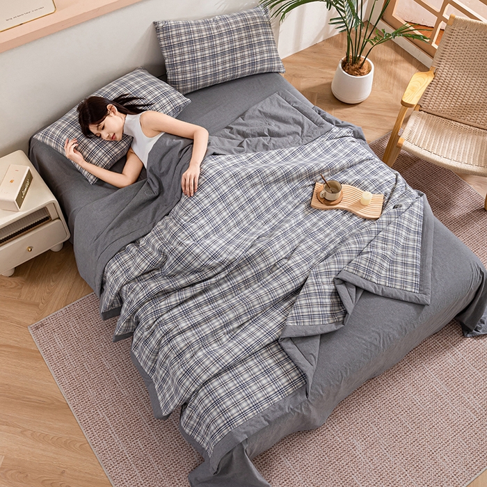 91家纺网 家纺一手货源 找家纺 吾诺 2025 全棉色织水洗棉夏被大豆夏被四件套被子被芯空调被夏凉被 细灰格