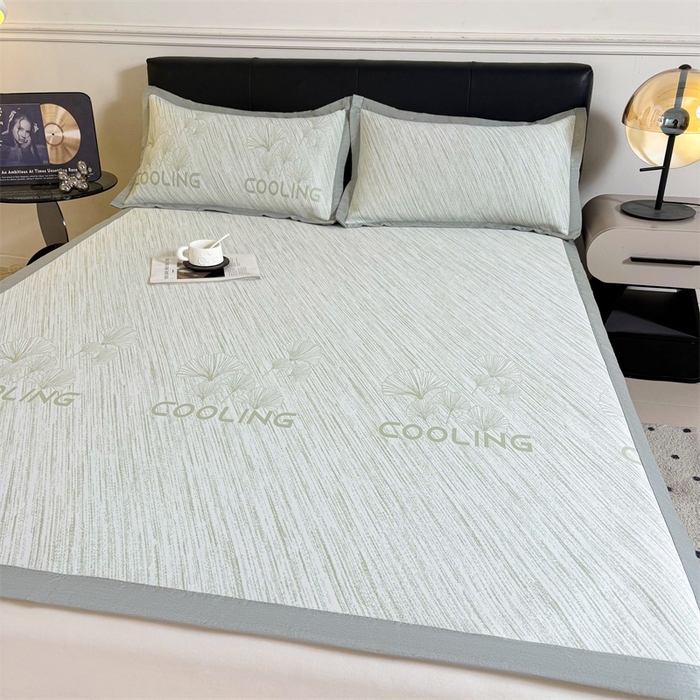 91家纺网 家纺一手货源 找家纺 雯豆2025中分子PE凉感冰丝凉席三件套平铺绑带款席子 银杏叶PE席-绿-1