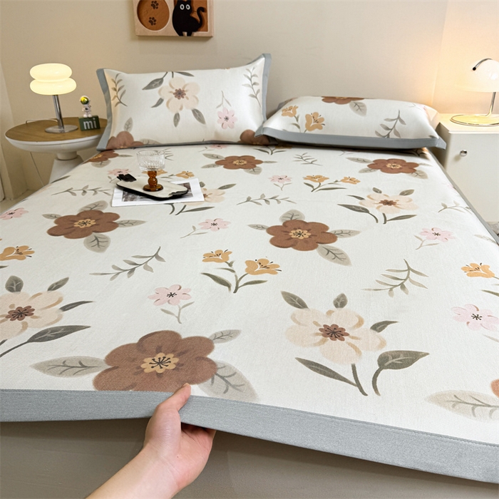 91家纺网 家纺一手货源 找家纺 雯豆2025夏季新品冰藤印花凉席三件套平铺绑带款冰丝凉席三件套 冰藤席-绑带款-花开富贵