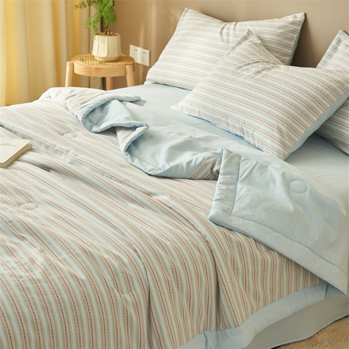 91家纺网 家纺一手货源 找家纺 金鹰 2025新款A类纯棉提花条纹水洗棉大豆全棉夏被空调被四件套 条纹-天蓝
