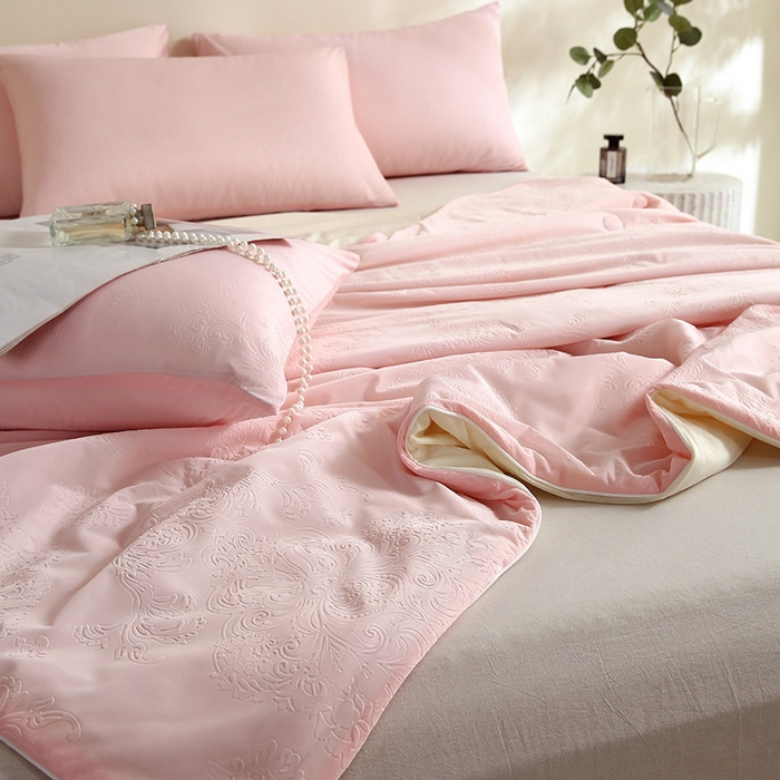 91家纺网 家纺一手货源 找家纺 品乐家纺 2025新款凉感A类可水洗抗菌冰冰被夏被夏凉被空调被被子被芯 冰冰被粉纹+米