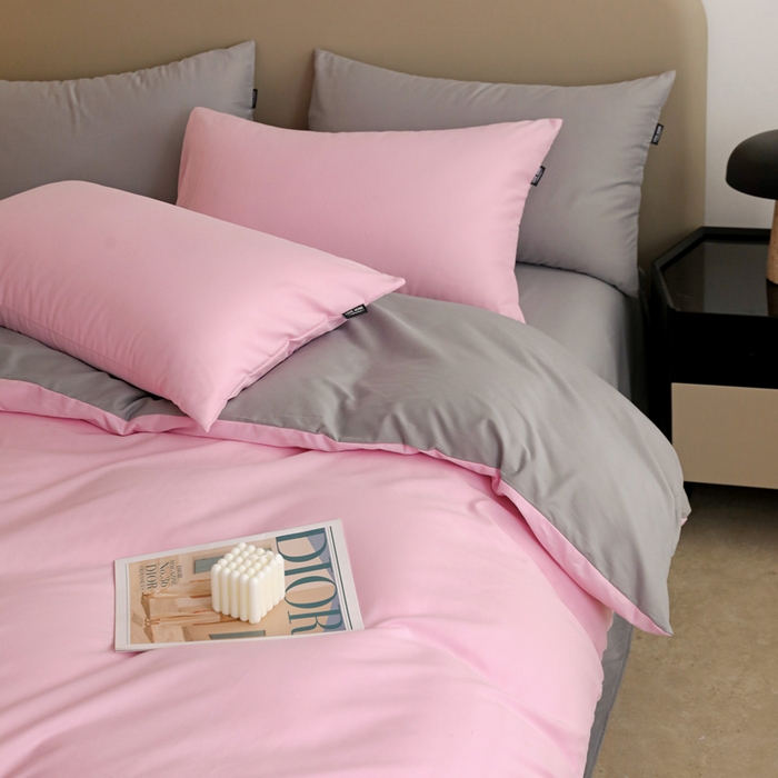 91家纺网 家纺一手货源 找家纺 2025年纯色双拼60支纯棉被套 白桃粉+浅灰