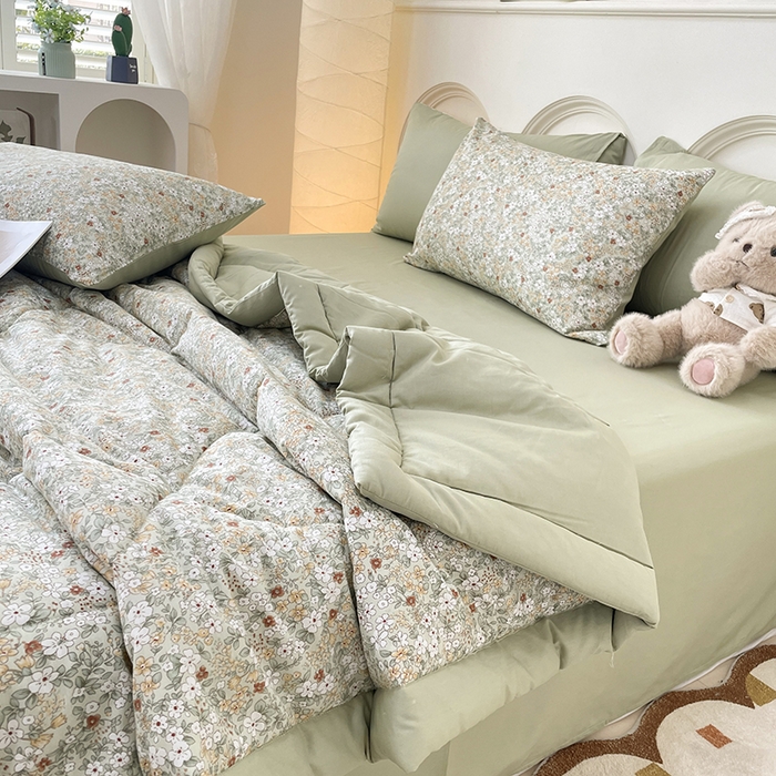 91家纺网 家纺一手货源 找家纺 宜家坊 2025新款全棉夏被碎花卡通小清新简约纯棉夏凉被夏被四件套三件套 繁花似锦绿