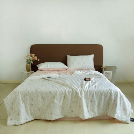 91家纺网 家纺一手货源 找家纺 朵美 2025新款50支天丝印花夏被+夏被四件套 惜春-黄