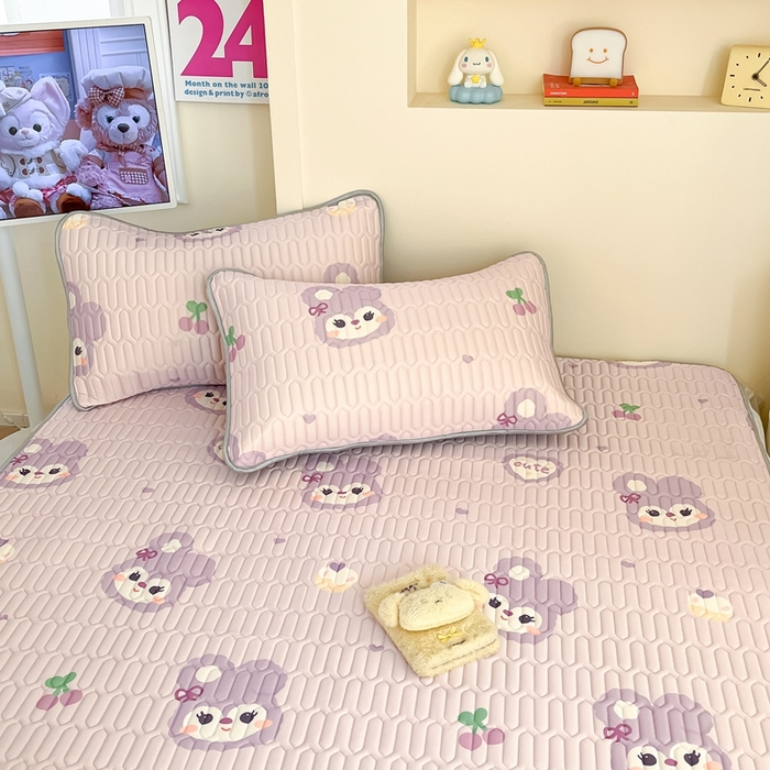 91家纺网 家纺一手货源 找家纺 川悦生活 2025新款小阪凉感丝印花凉席 软绵兔酱