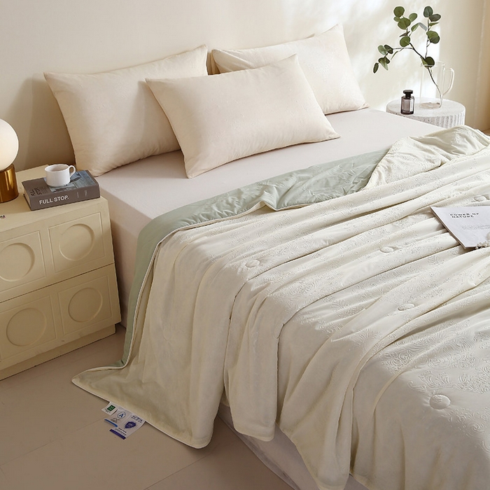 91家纺网 家纺一手货源 找家纺 品乐家纺 2025新款凉感A类可水洗抗菌冰冰被夏被夏凉被空调被被子被芯 冰冰被米纹+绿