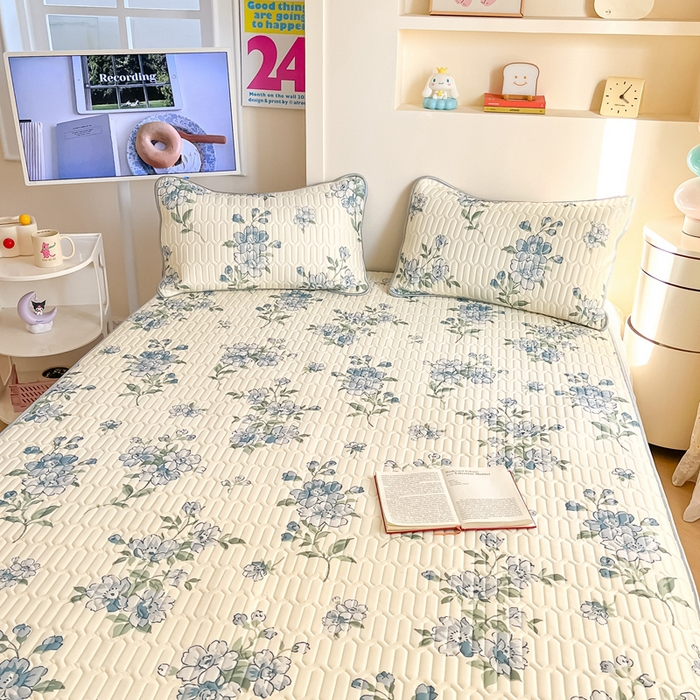 91家纺网 家纺一手货源 找家纺 川悦生活 2025新款小阪凉感丝印花凉席 青花月暮