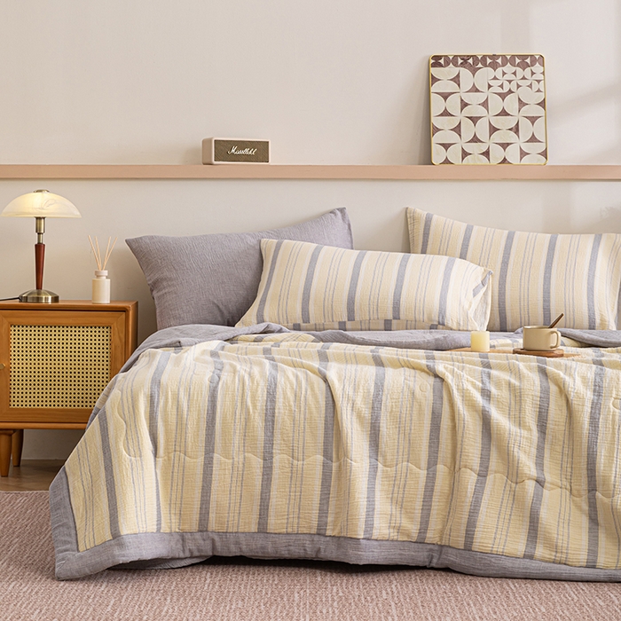 91家纺网 家纺一手货源 找家纺 吾诺 2025 全棉色织泡泡棉双层纱夏被大豆夏被全棉夏被四件套被子被芯 黄粉条