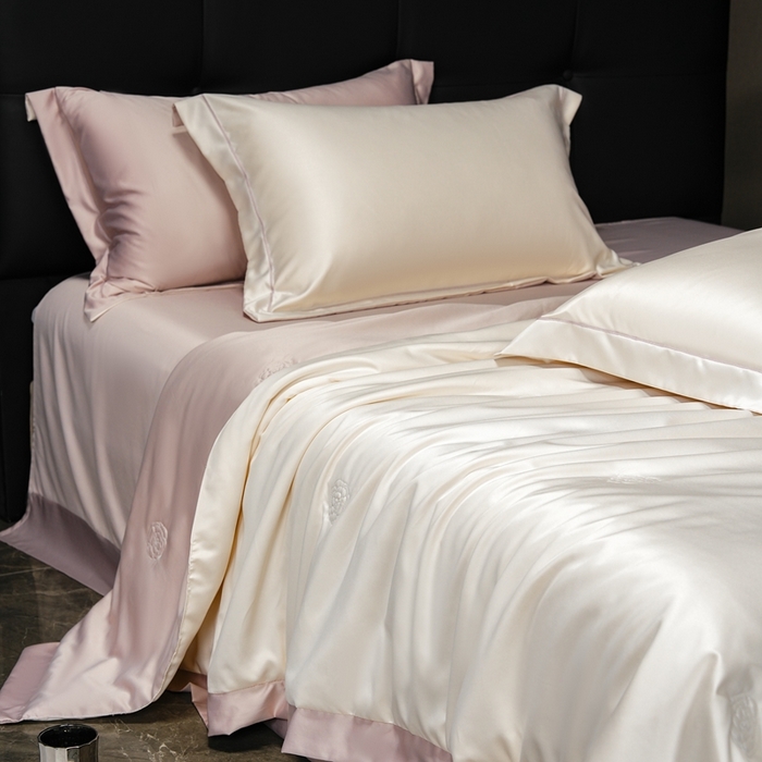 91家纺网 家纺一手货源 找家纺 （总）丽卡家纺 2025新款凉爽鸭天丝夏被四件套