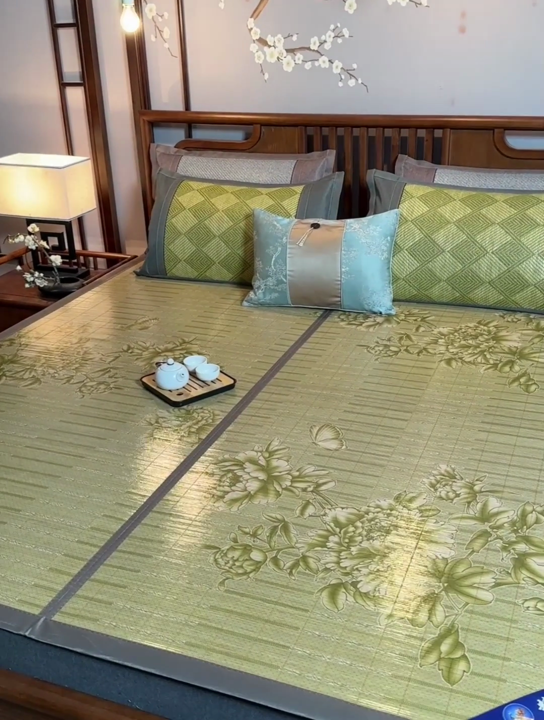 91家纺网 家纺一手货源 找家纺 苏迪凉席竹席2025新款竹席凉席冰丝席碳化双面印花藤草席 蝶恋花-浅绿