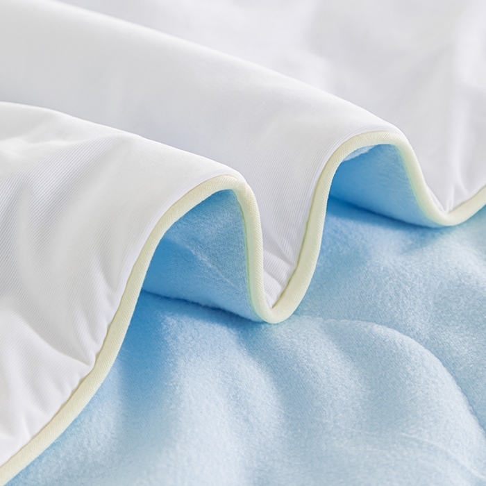 91家纺网 家纺一手货源 找家纺 吾诺 2025 锦氨凉感夏被双感被大豆夏被子被芯凉感丝夏被瓜瓜被 米白-浅兰