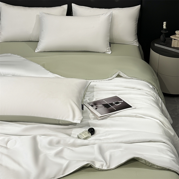 91家纺网 家纺一手货源 找家纺 金鹰 2025新款A类莱赛尔50天丝拼色空调被大豆夏被四件套 珍珠白