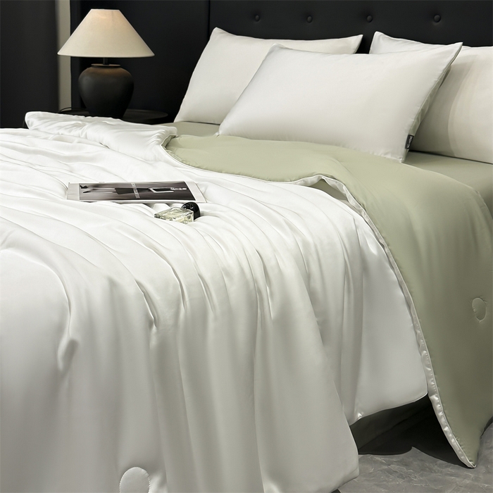 91家纺网 家纺一手货源 找家纺 金鹰 2025新款A类莱赛尔50天丝拼色空调被大豆夏被四件套 珍珠白