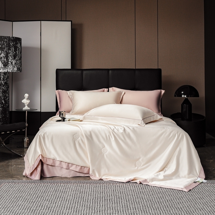 91家纺网 家纺一手货源 找家纺 （总）丽卡家纺 2025新款凉爽鸭天丝夏被四件套