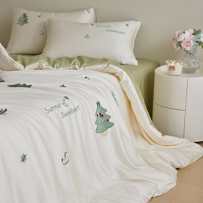 91家纺网 家纺一手货源 找家纺 安莱生活 2025兰精进口60S天丝绣花四件套 夏夜梦幻