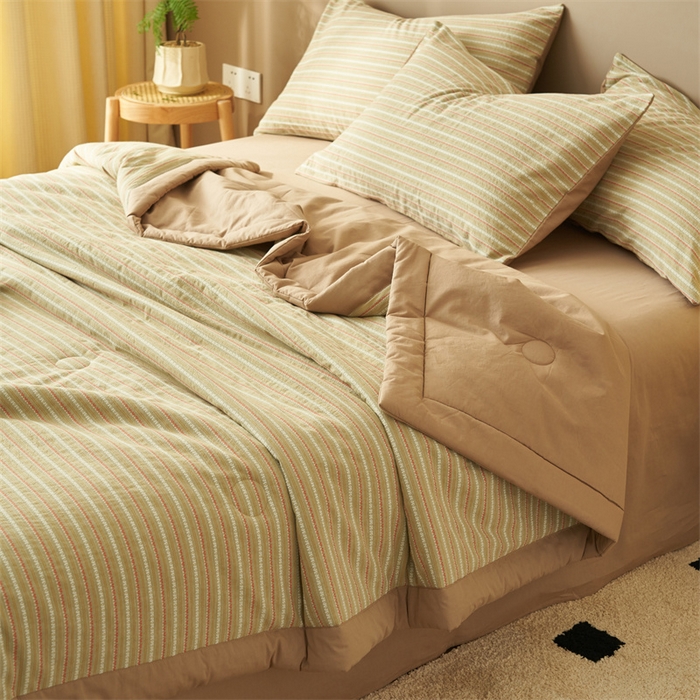 91家纺网 家纺一手货源 找家纺 金鹰 2025新款A类纯棉提花条纹水洗棉大豆全棉夏被空调被四件套 条纹-抹茶绿