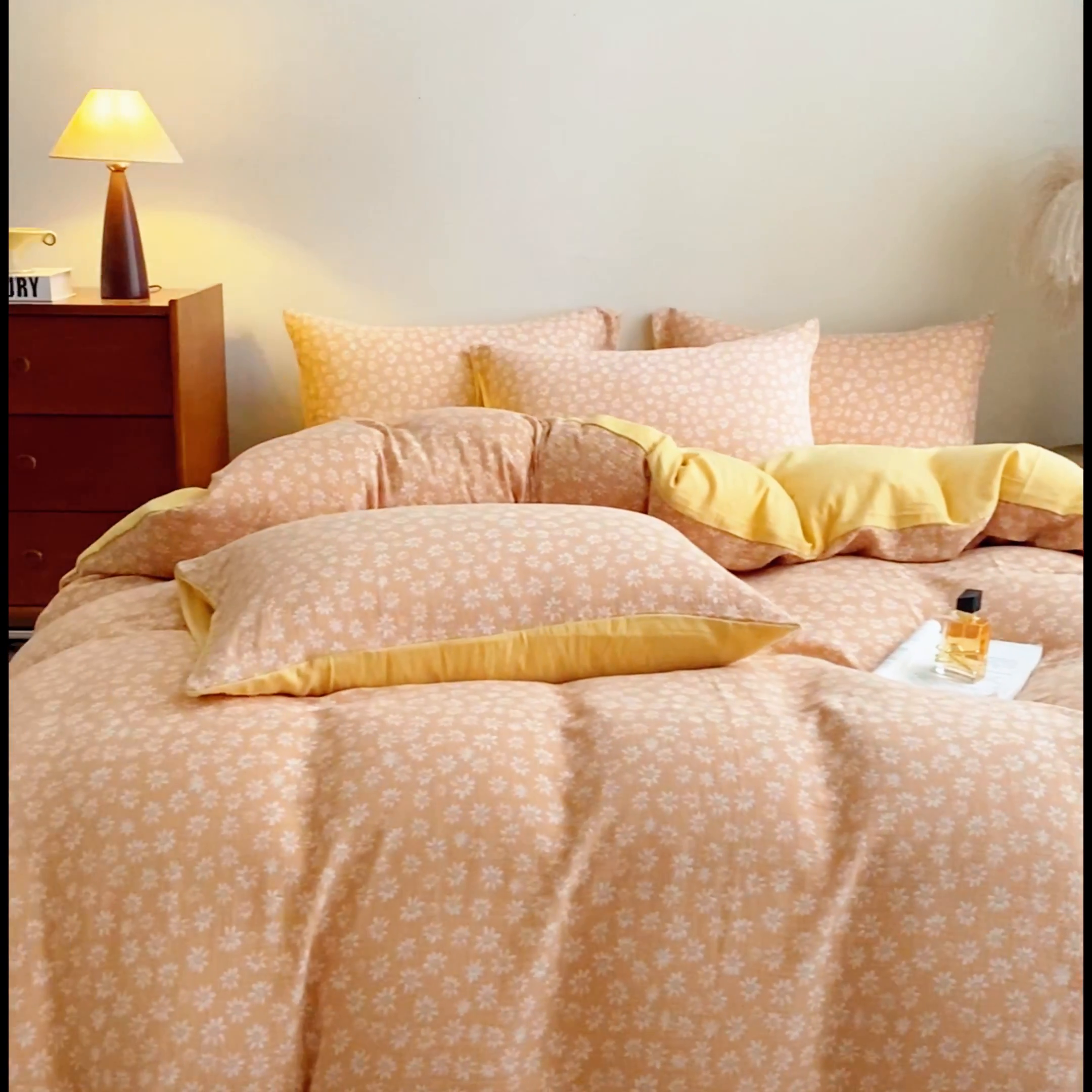 91家纺网 家纺一手货源 找家纺 2025新款A类全棉三层纱四件套 花开