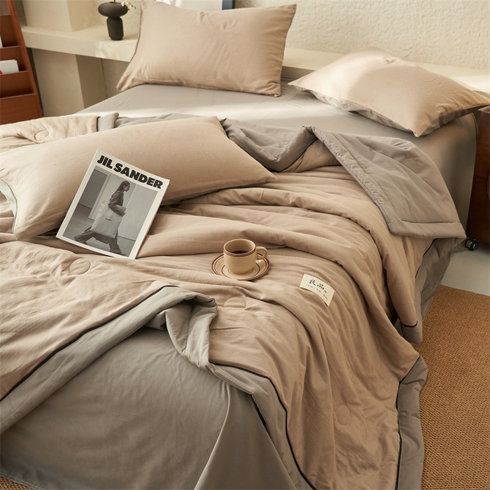 91家纺网 家纺一手货源 找家纺 2025新款新款A类纯棉双层纱大豆夏被四件套全棉空调被 浅驼色