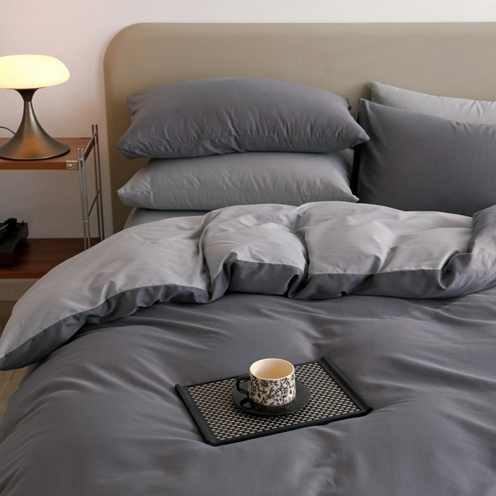 91家纺网 家纺一手货源 找家纺 2025年纯色双拼60支纯棉被套 深灰+浅灰