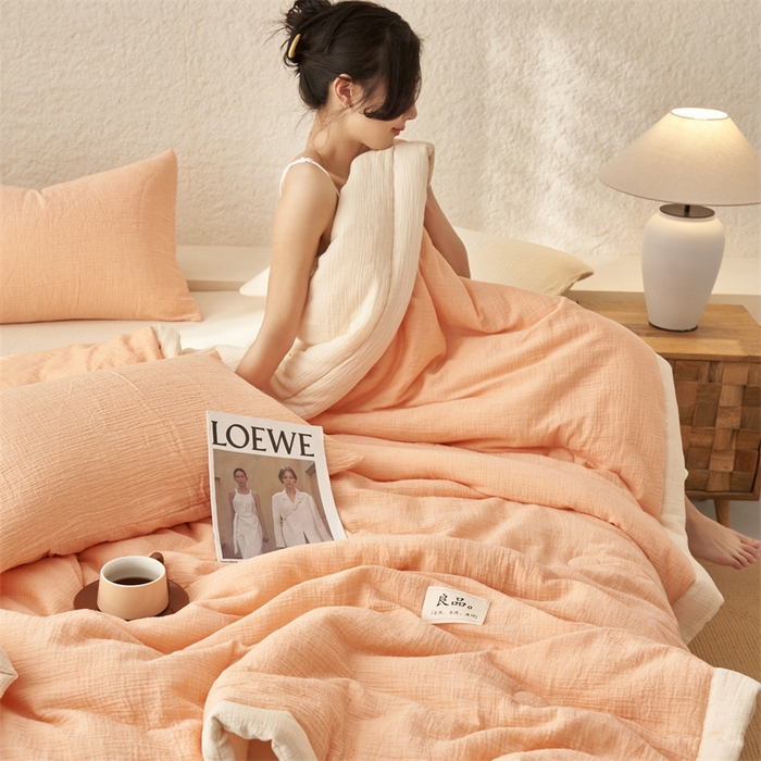 91家纺网 家纺一手货源 找家纺 金鹰2025新款A类纯棉皱皱纱大豆夏被四件套全棉夏凉被空调被 皱皱纱-桔色