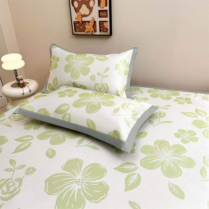 91家纺网 家纺一手货源 找家纺 雯豆2025夏季新品冰藤印花凉席三件套平铺绑带款冰丝凉席三件套 冰藤席-绑带款-伊犁花绚