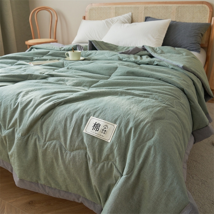 91家纺网 家纺一手货源 找家纺 金鹰 2025新款A类纯棉水洗棉色织棉花夏被全棉空调被夏凉被 军绿