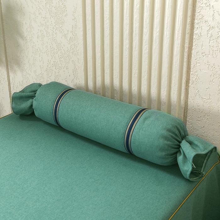 91家纺网 家纺一手货源 找家纺 芙怡 2025春夏新款8023款棉麻绒贴花美 容床罩-花漾系列 花漾-墨绿