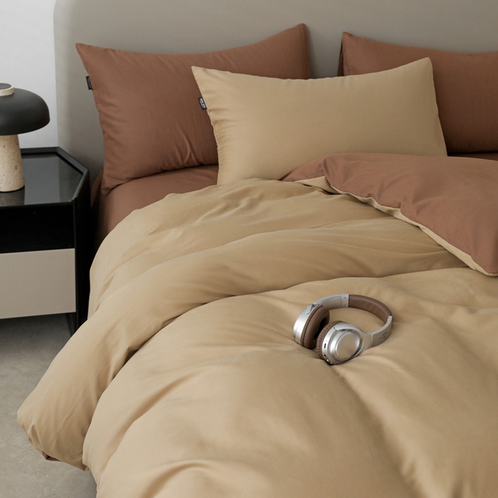 91家纺网 家纺一手货源 找家纺 2025年纯色双拼60支纯棉被套 卡其+亚麻咖