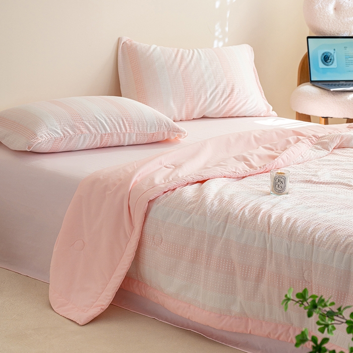 91家纺网 家纺一手货源 找家纺  吾诺 2025 棋盘格立体提花大豆夏被子被芯夏凉被空调被 长条格-粉