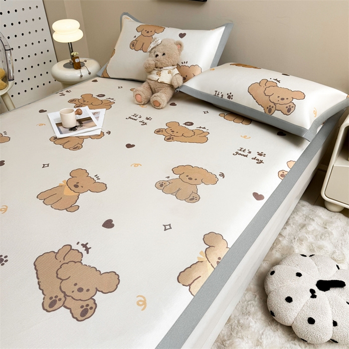 91家纺网 家纺一手货源 找家纺 雯豆2025夏季新品冰藤印花凉席三件套平铺绑带款冰丝凉席三件套 冰藤席-绑带款-阳光狗