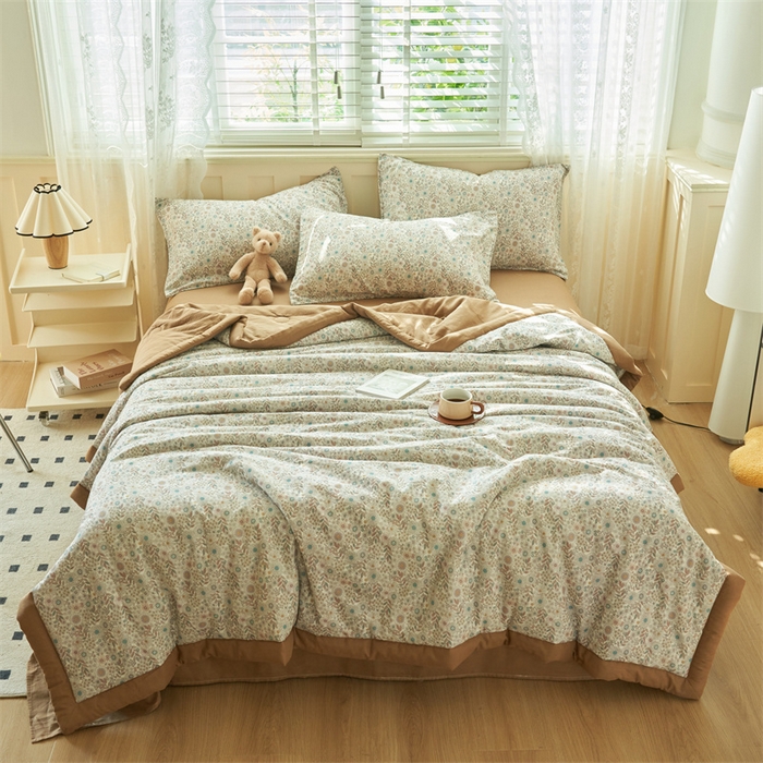 91家纺网 家纺一手货源 找家纺 金鹰 2025新款A类纯棉双层纱大豆夏被四件套全棉夏凉被空调被 花海