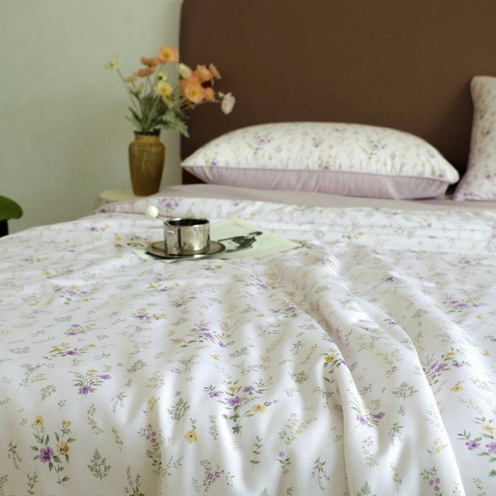 91家纺网 家纺一手货源 找家纺 朵美 2025新款50支天丝印花夏被+夏被四件套 惜春-紫