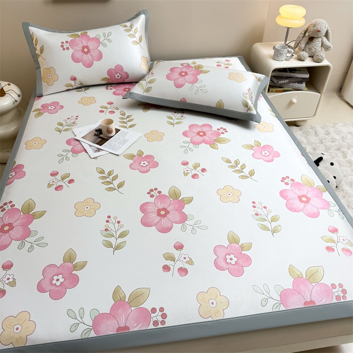 91家纺网 家纺一手货源 找家纺 雯豆2025夏季新品冰藤印花凉席三件套平铺绑带款冰丝凉席三件套 冰藤席-绑带款-梦人花香