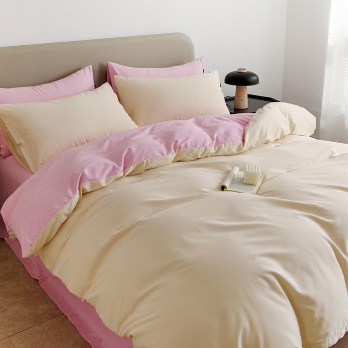 91家纺网 家纺一手货源 找家纺 2025年纯色双拼60支纯棉被套 奶白+白桃粉