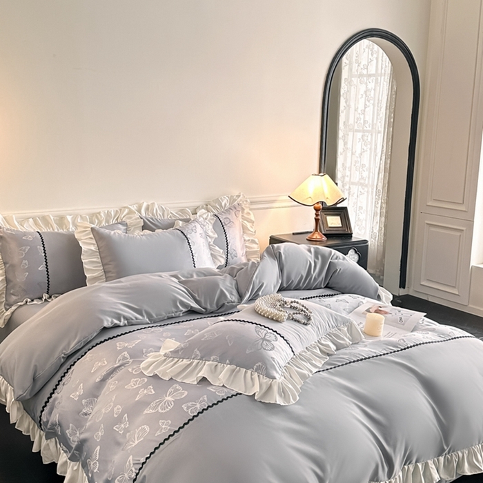 91家纺网 家纺一手货源 找家纺 米彩家纺 2025新款A类水洗真丝亮光浮雕花边四件套 浅灰