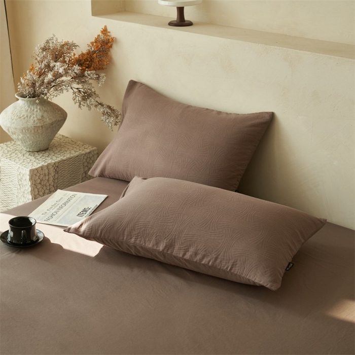 91家纺网 家纺一手货源 找家纺 金鹰 2025新款A类纯棉水洗棉三层流年提花大豆夏被四件套 流年-棕色