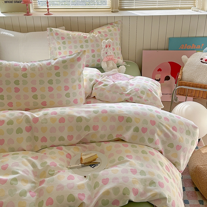 91家纺网 家纺一手货源 找家纺 麦伦家居 2025新品 全棉卡通小清新跑量款系列四件套 心心相印