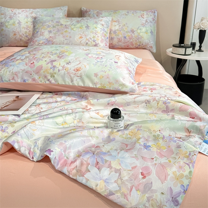 91家纺网 家纺一手货源 找家纺 笙意家纺  2025新款水洗真丝数码印花暗盒款夏被 浮翠流梦