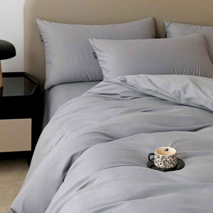 91家纺网 家纺一手货源 找家纺 2025年纯色双拼60支纯棉被套 浅灰