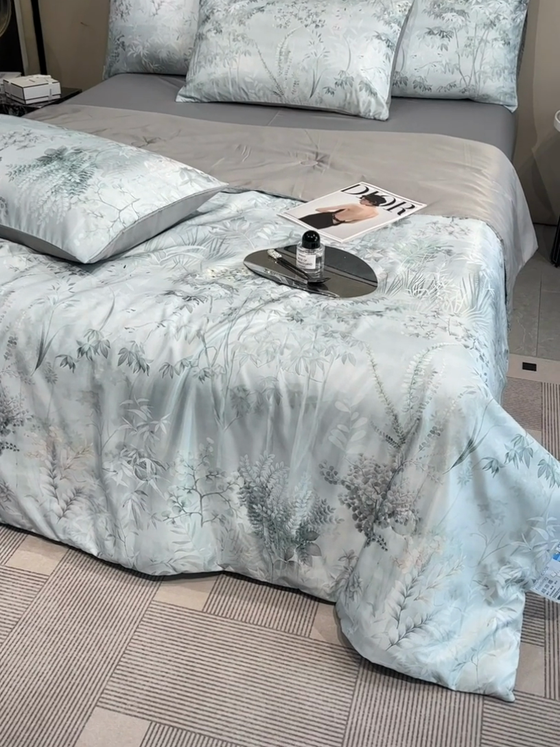 91家纺网 家纺一手货源 找家纺 笙意家纺  2025新款水洗真丝数码印花暗盒款夏被 雨棠