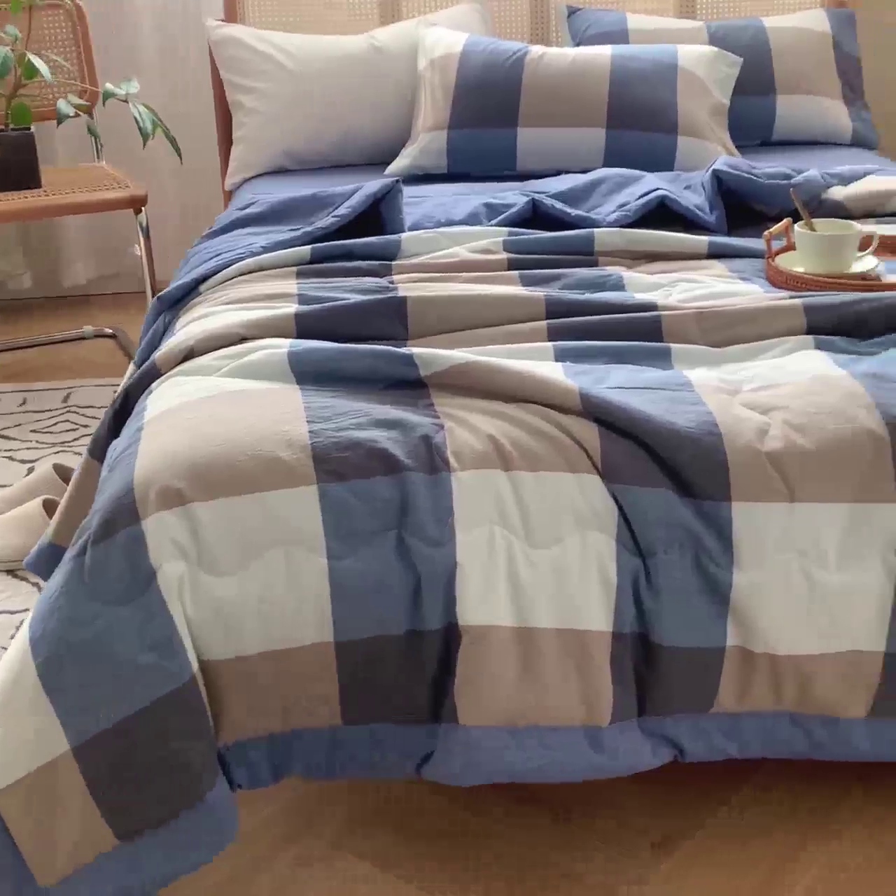 91家纺网 家纺一手货源 找家纺 2025新款A类纯棉水洗棉色织棉花夏被四件套全棉空调被夏凉被 蓝大格