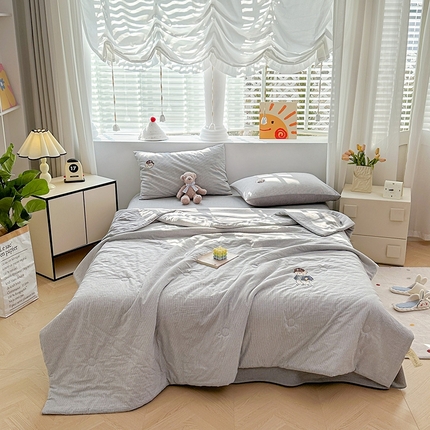 大境2025新款专版纯棉色织水洗棉刺绣全棉夏被四件套夏凉被 篮球小熊-细条灰