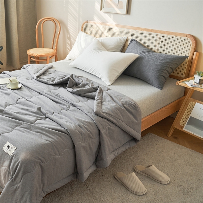 91家纺网 家纺一手货源 找家纺 金鹰 2025新款A类纯棉水洗棉色织棉花夏被全棉空调被夏凉被 绅士灰