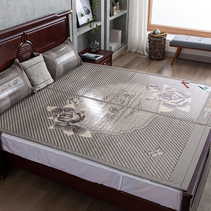 91家纺网 家纺一手货源 找家纺 苏迪凉席竹席2025新款竹席凉席冰丝席碳化双面印花藤草席 浪漫一生 灰