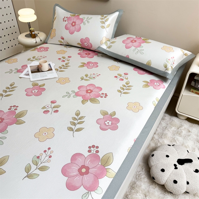 91家纺网 家纺一手货源 找家纺 雯豆2025夏季新品冰藤印花凉席三件套平铺绑带款冰丝凉席三件套 冰藤席-绑带款-梦人花香