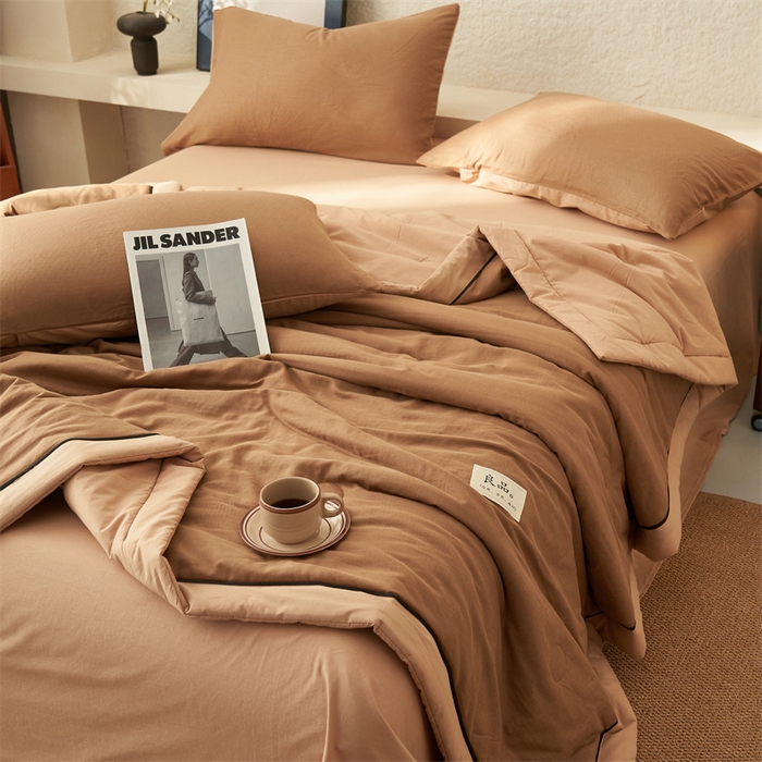 91家纺网 家纺一手货源 找家纺 2025新款新款A类纯棉双层纱大豆夏被四件套全棉空调被 咖啡色