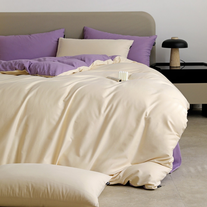 91家纺网 家纺一手货源 找家纺 2025年纯色双拼60支纯棉被套 奶白+丁香紫
