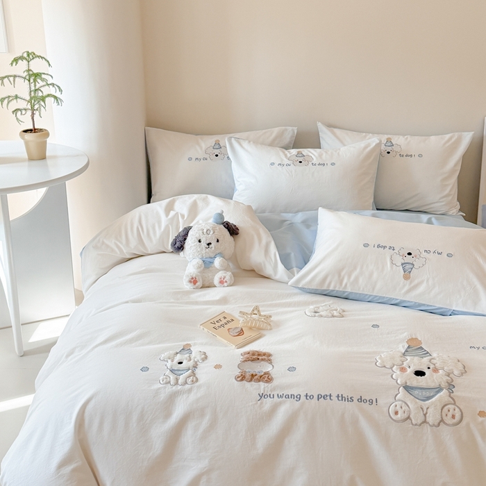 91家纺网 家纺一手货源 找家纺 （总）2025新款全棉水洗棉贴布卡通四件套-泡芙狗狗 