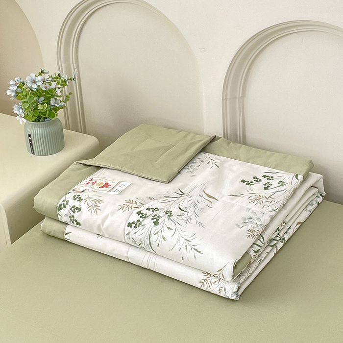 91家纺网 家纺一手货源 找家纺 宜家坊 2025新款全棉夏被碎花卡通小清新简约纯棉夏凉被夏被四件套三件套 风铃草